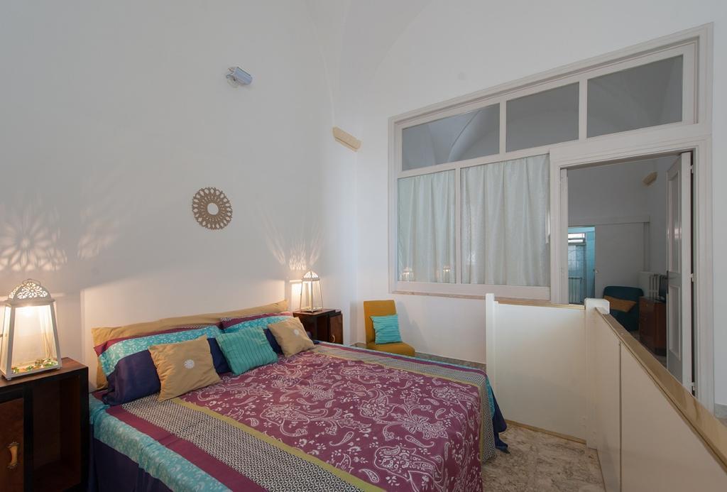 Appartamento Casa La Ronza Lecce Camera foto